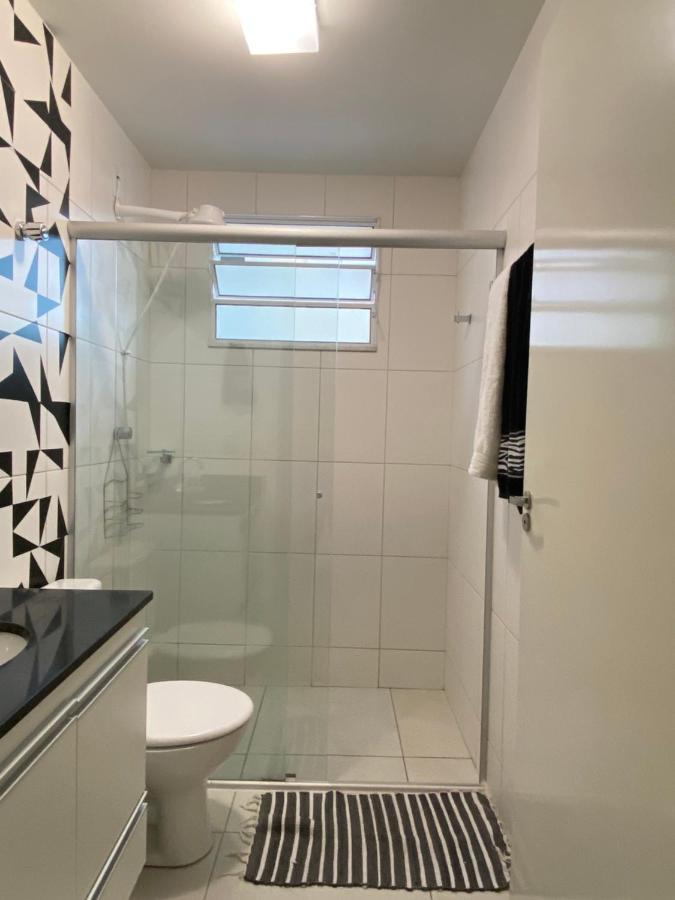 Sinta-Se Em Casa! Ap Novo, Aconchegante E Funcional- Otima Localizacao Apartment Монтис Кларос Екстериор снимка
