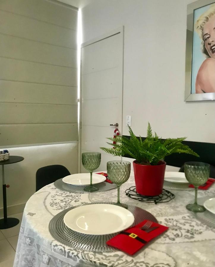 Sinta-Se Em Casa! Ap Novo, Aconchegante E Funcional- Otima Localizacao Apartment Монтис Кларос Екстериор снимка