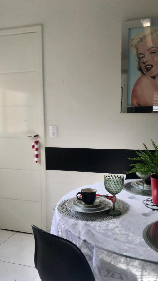 Sinta-Se Em Casa! Ap Novo, Aconchegante E Funcional- Otima Localizacao Apartment Монтис Кларос Екстериор снимка